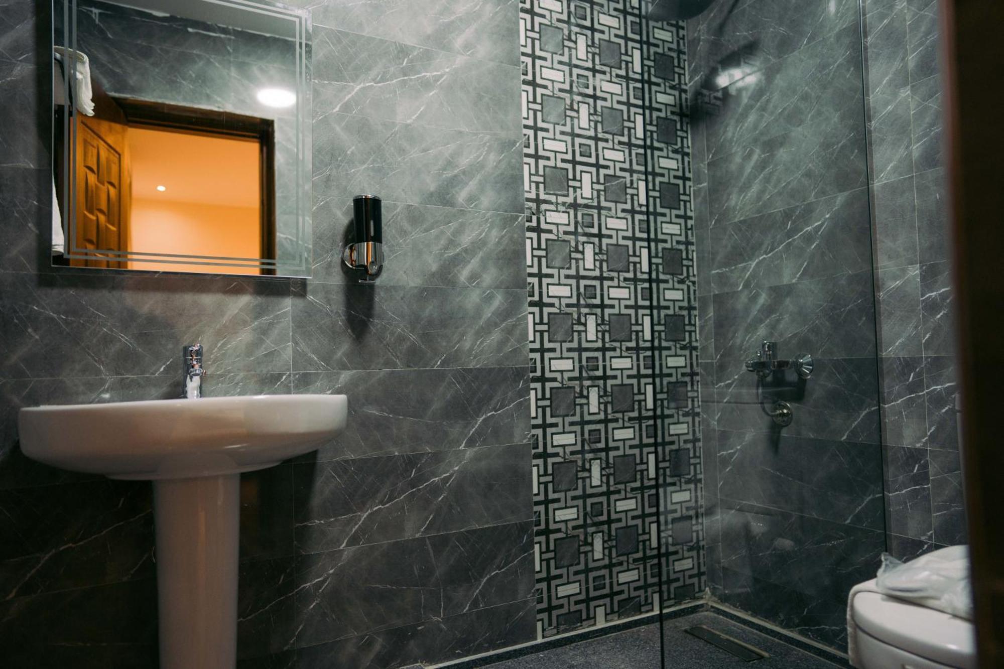 Hotel Florya Pyramids Palace 3*