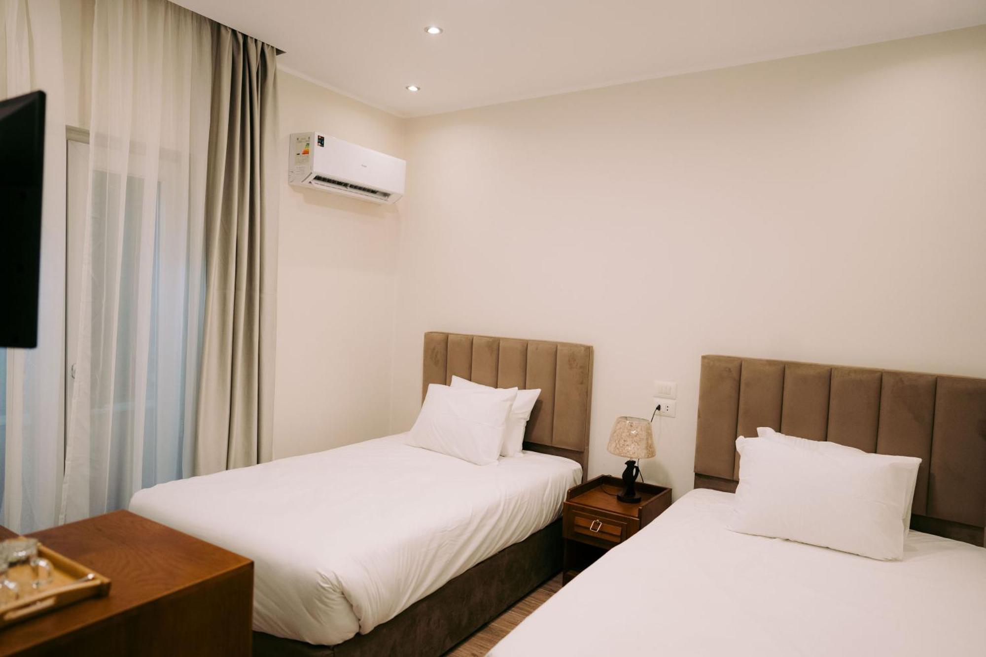 Florya Pyramids Palace Hotel 3*